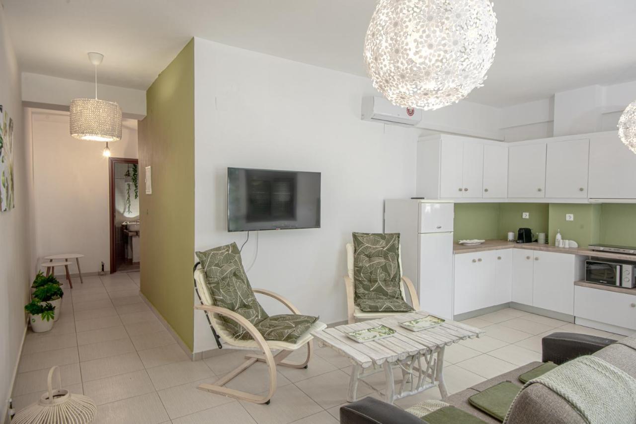 Chrisambelos Apartments Istron Екстериор снимка