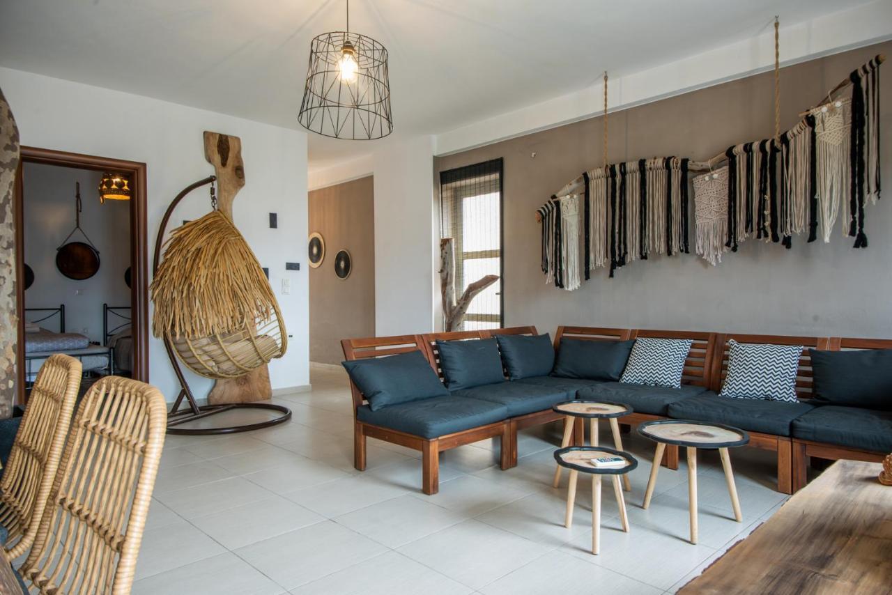 Chrisambelos Apartments Istron Екстериор снимка