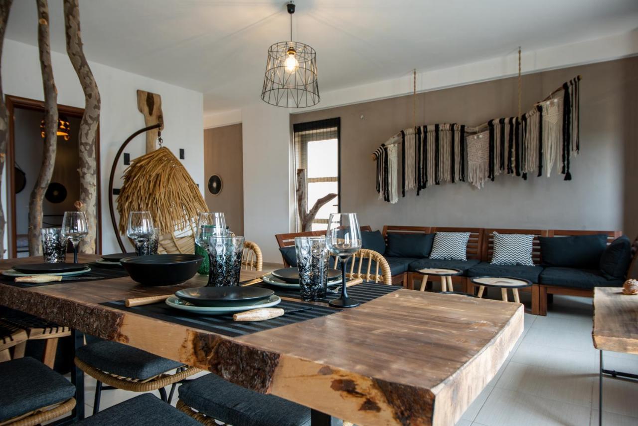 Chrisambelos Apartments Istron Екстериор снимка