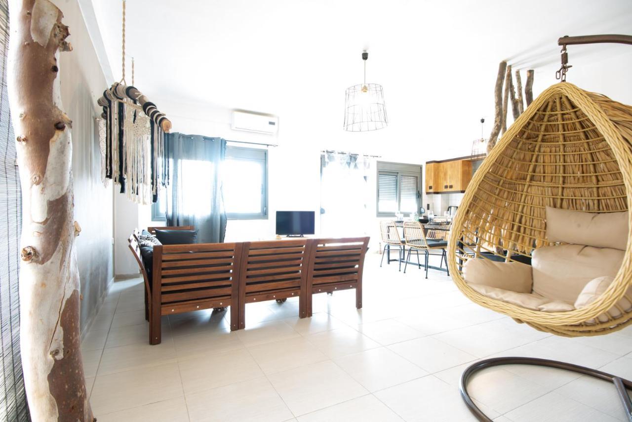 Chrisambelos Apartments Istron Екстериор снимка